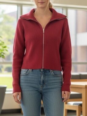 Justify Red Ribbed Zip-Front Sweater - Size L